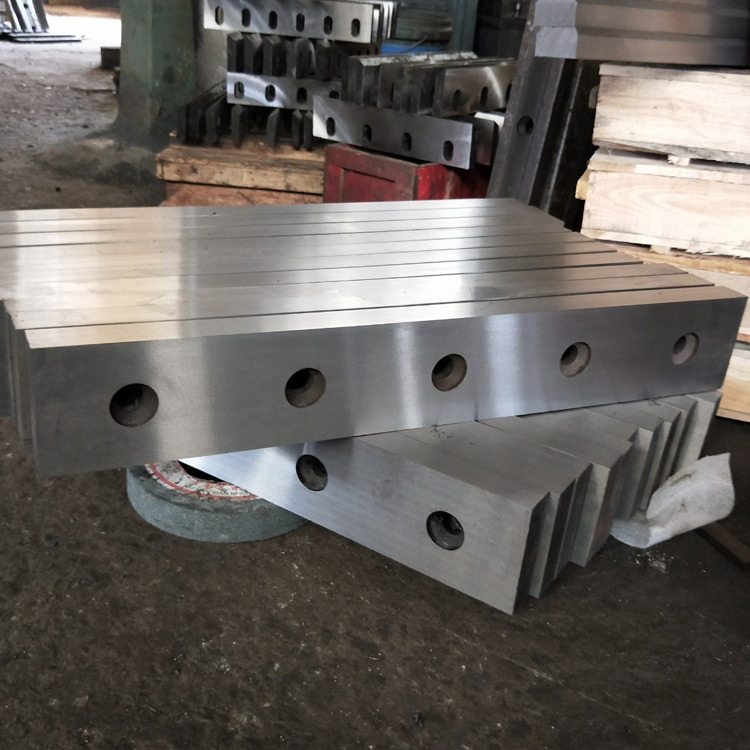 �U����T����Ƭ